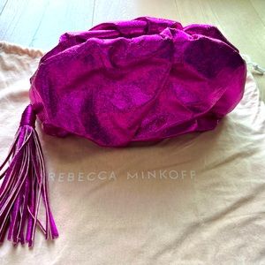 Rebbe a Minkoff clutch